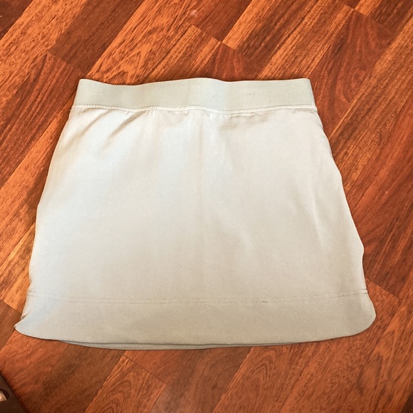 🐬  BOGO item!! 32 degrees cool skort, light blue, size small - Picture 2 of 4